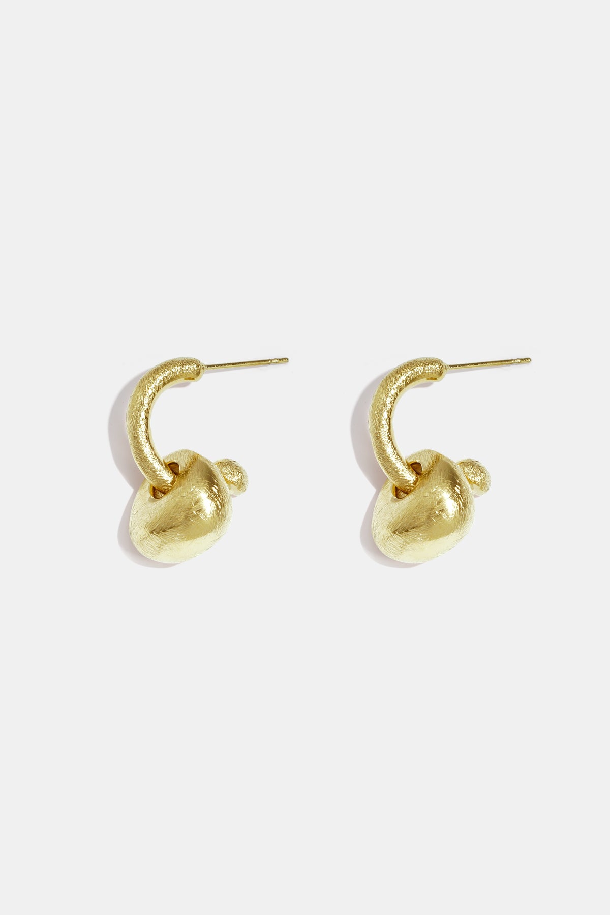 Sculptural drop earrings with a matte finish